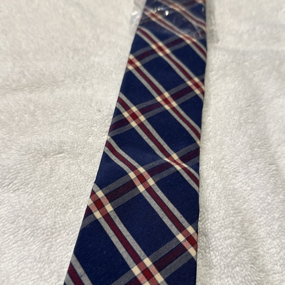 Brand new men’s necktie - Picture 2 of 3